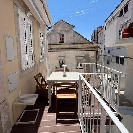 Blue Bay - Maria * Sesimbra